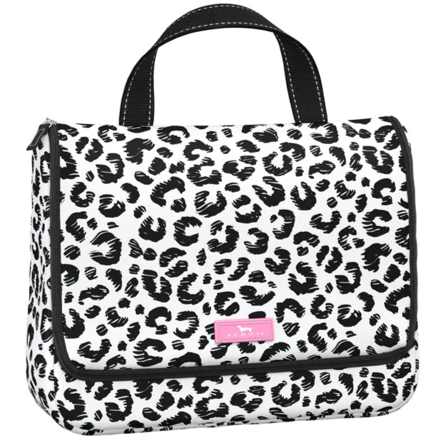 Scout Beauty Gordito Hanging Toiletry Bag