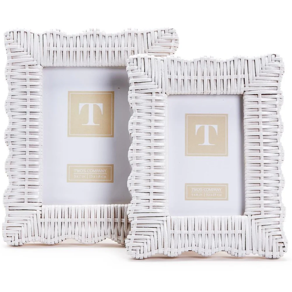 White Scalloped Wicker Photo Frame