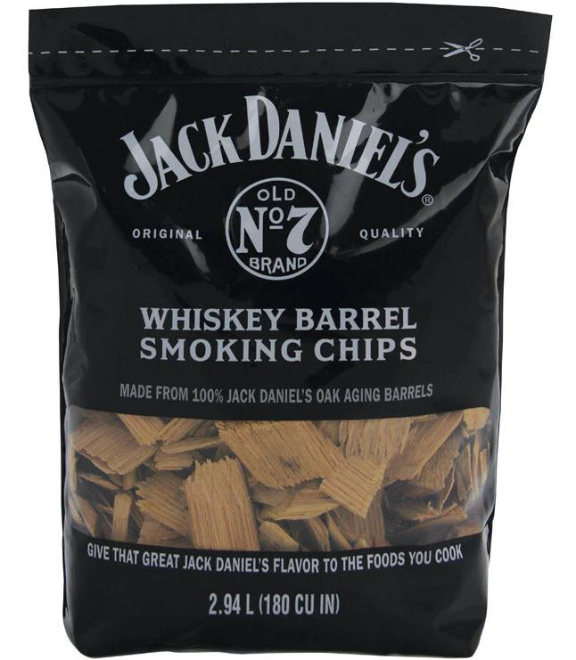 Jack Daniel's Oak Whiskey Barrel Smoking Chips - 180 cu. in.